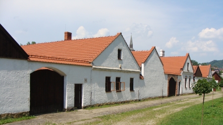 Zabudowania kolonistów Józefińskich, fot. Pesell, CC BY-SA 4.0, Wikimedia Commons